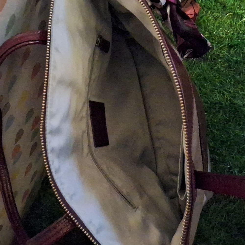 Coach LAURA Tan and Burgundy LARGE TOTE - Picture 5 of 6